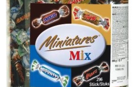 3kg Celebrations Box mit Mini Mars, Snickers, Twix & mehr - MyTopDeals